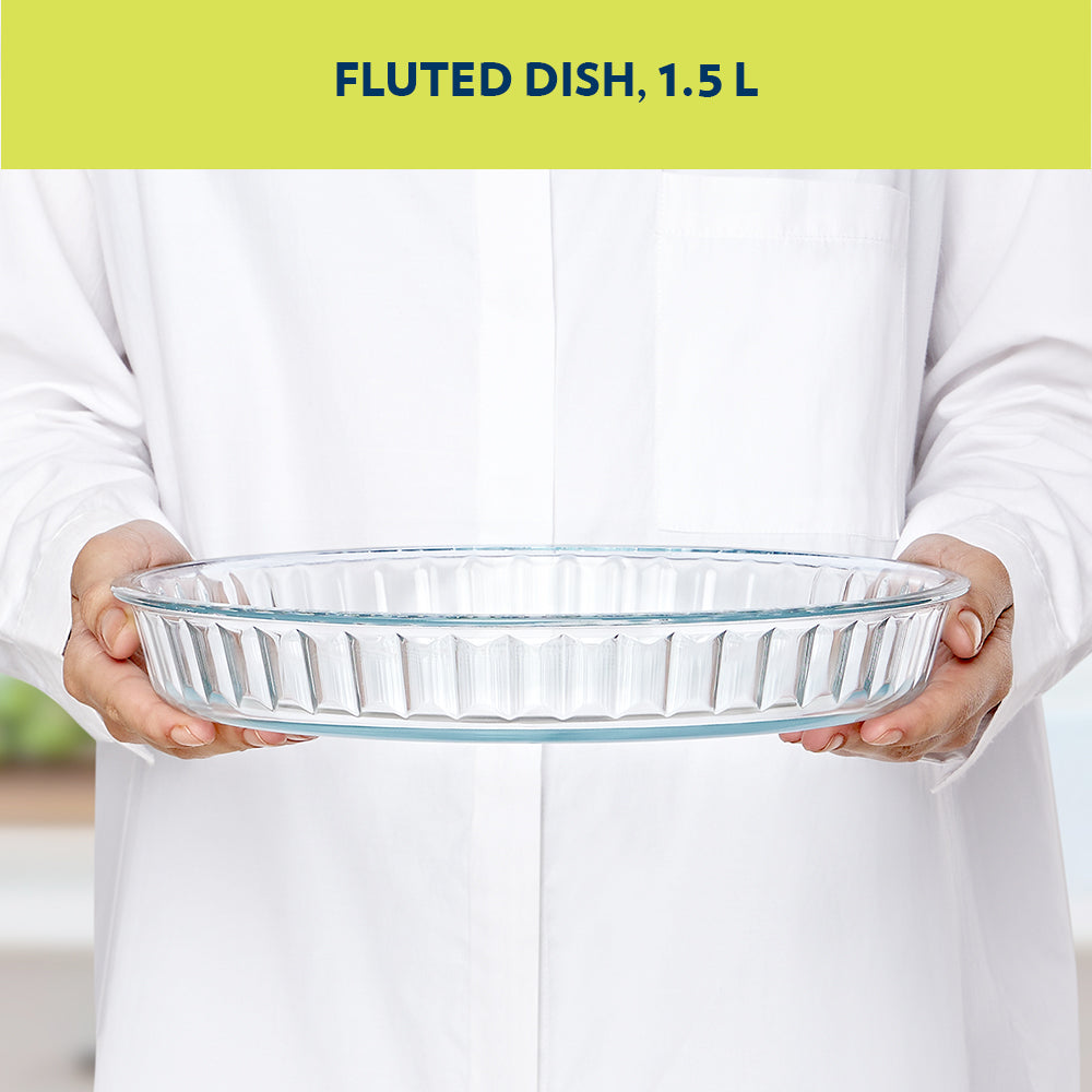 BOROSIL FLUTED GLASS BAKING DISH 1.5 LITRE