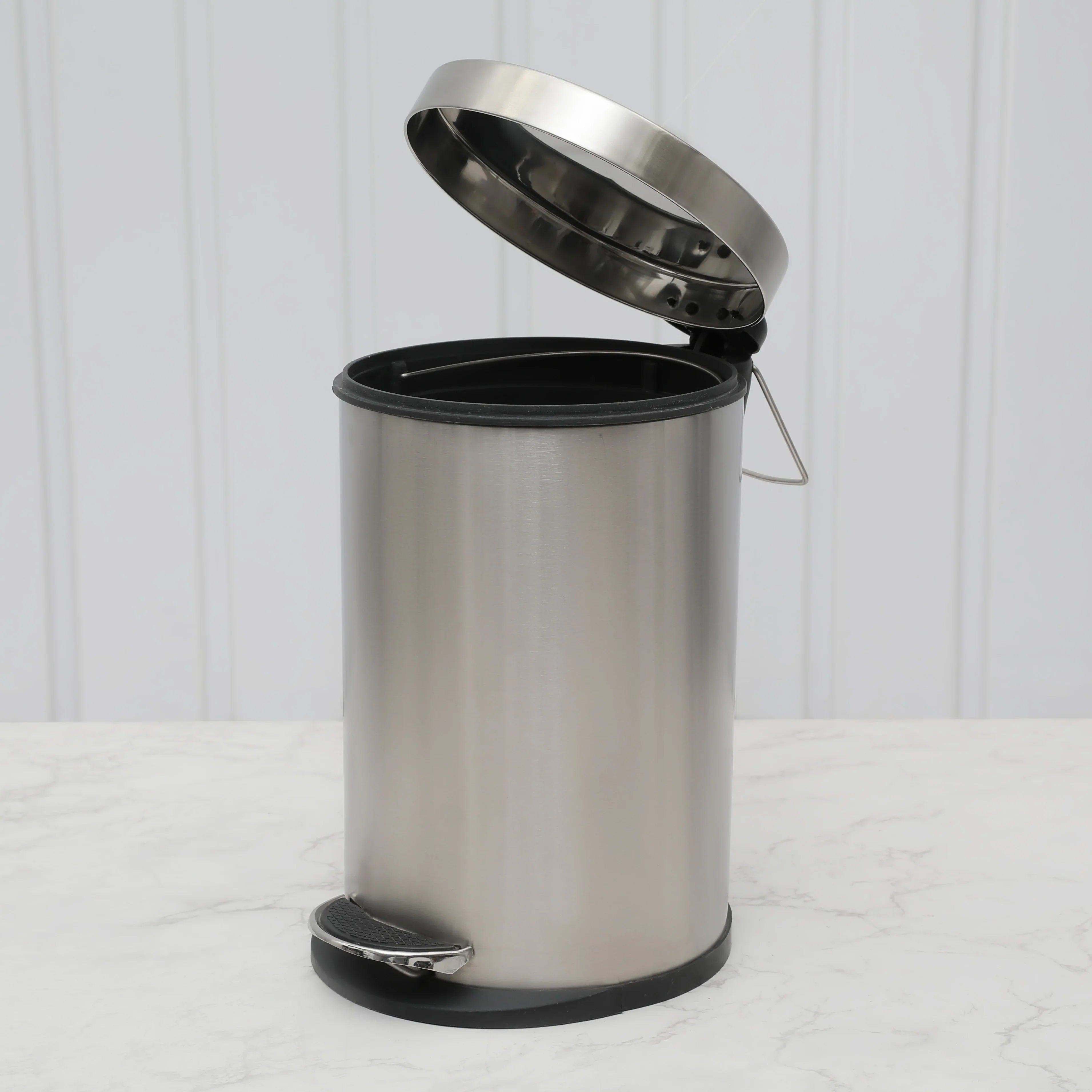 LE Notra Pedal Bin Medium 7Ltr 8 X 12 - HomeTown