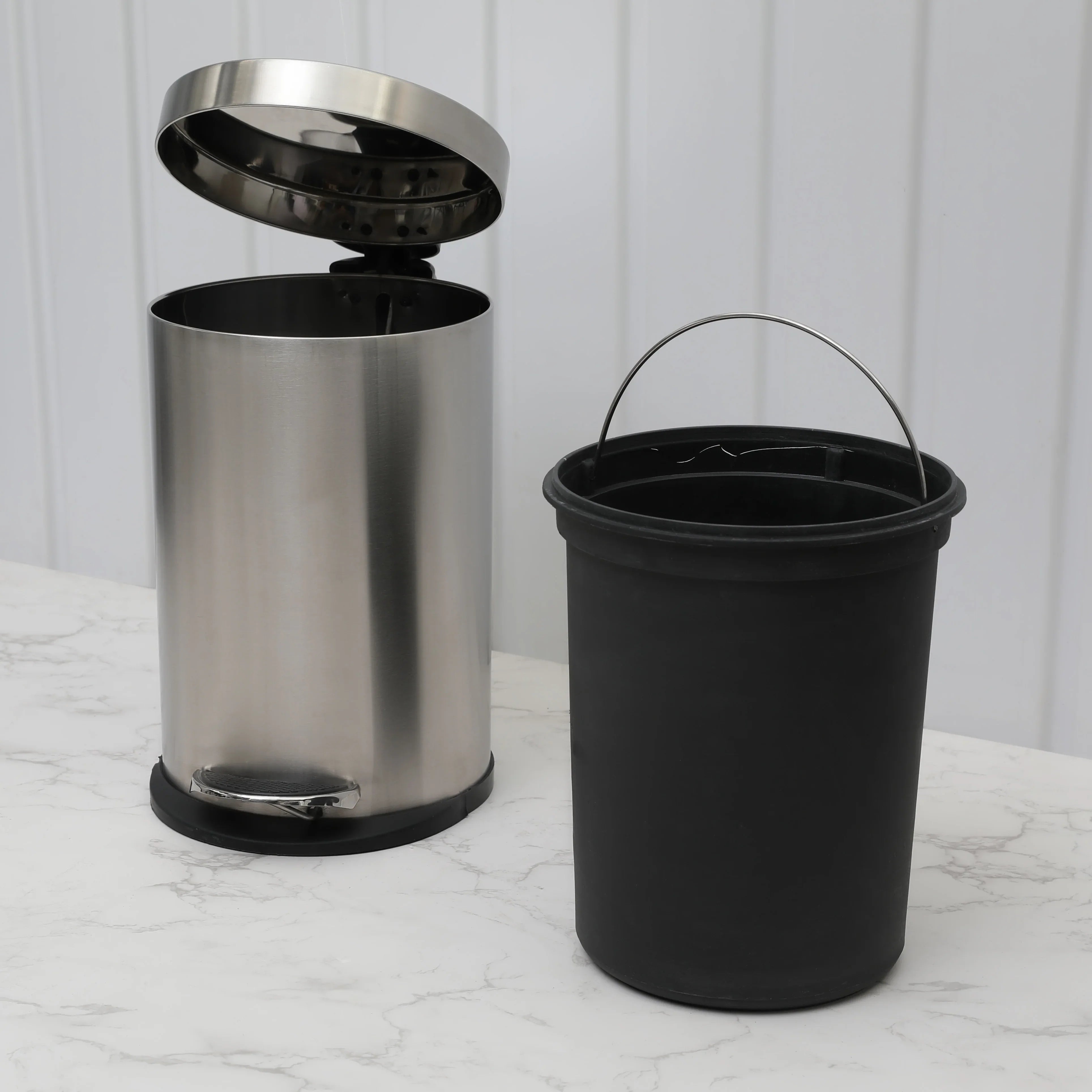 LE Notra Pedal Bin Medium 7Ltr 8 X 12 - HomeTown