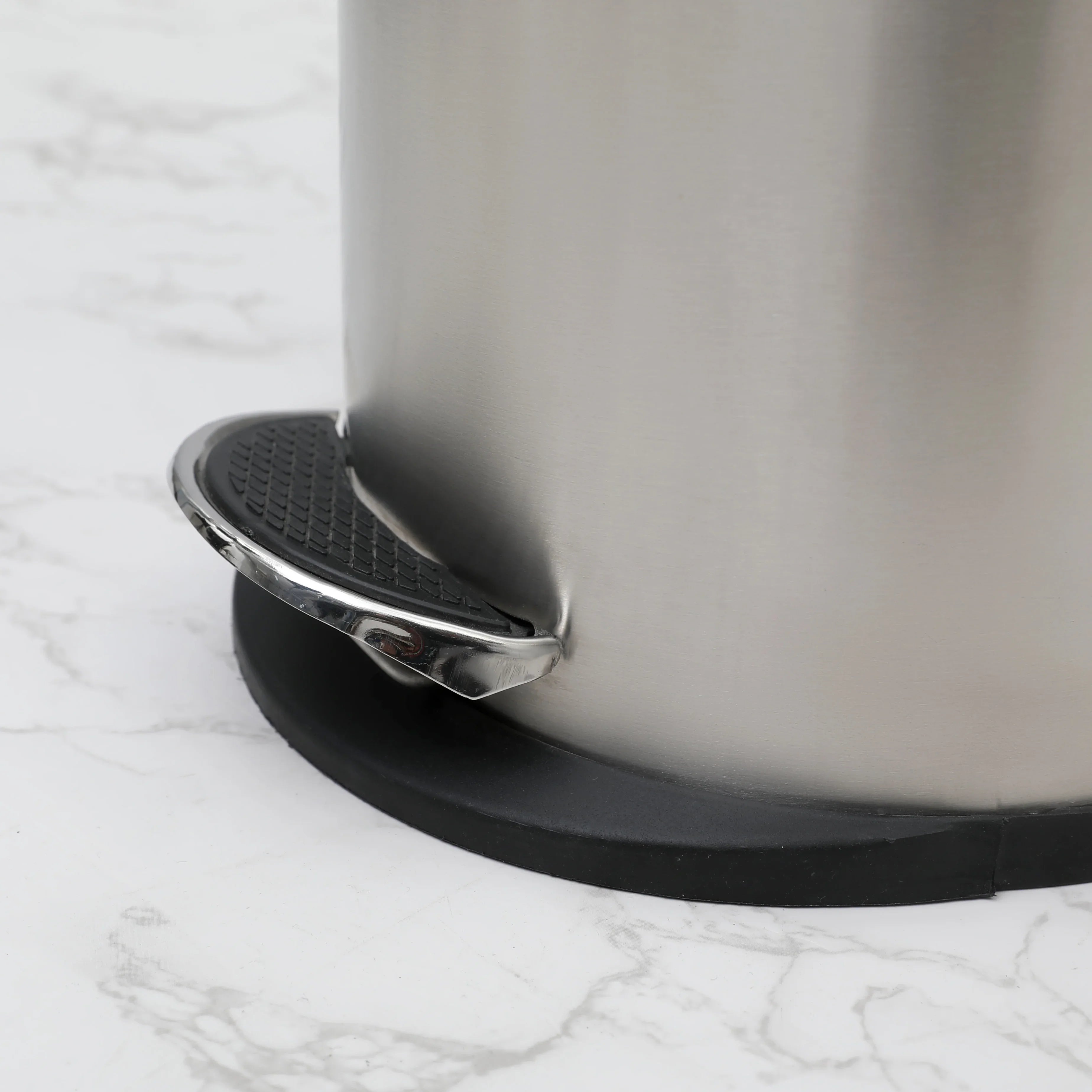 LE Notra Pedal Bin Medium 7Ltr 8 X 12 - HomeTown