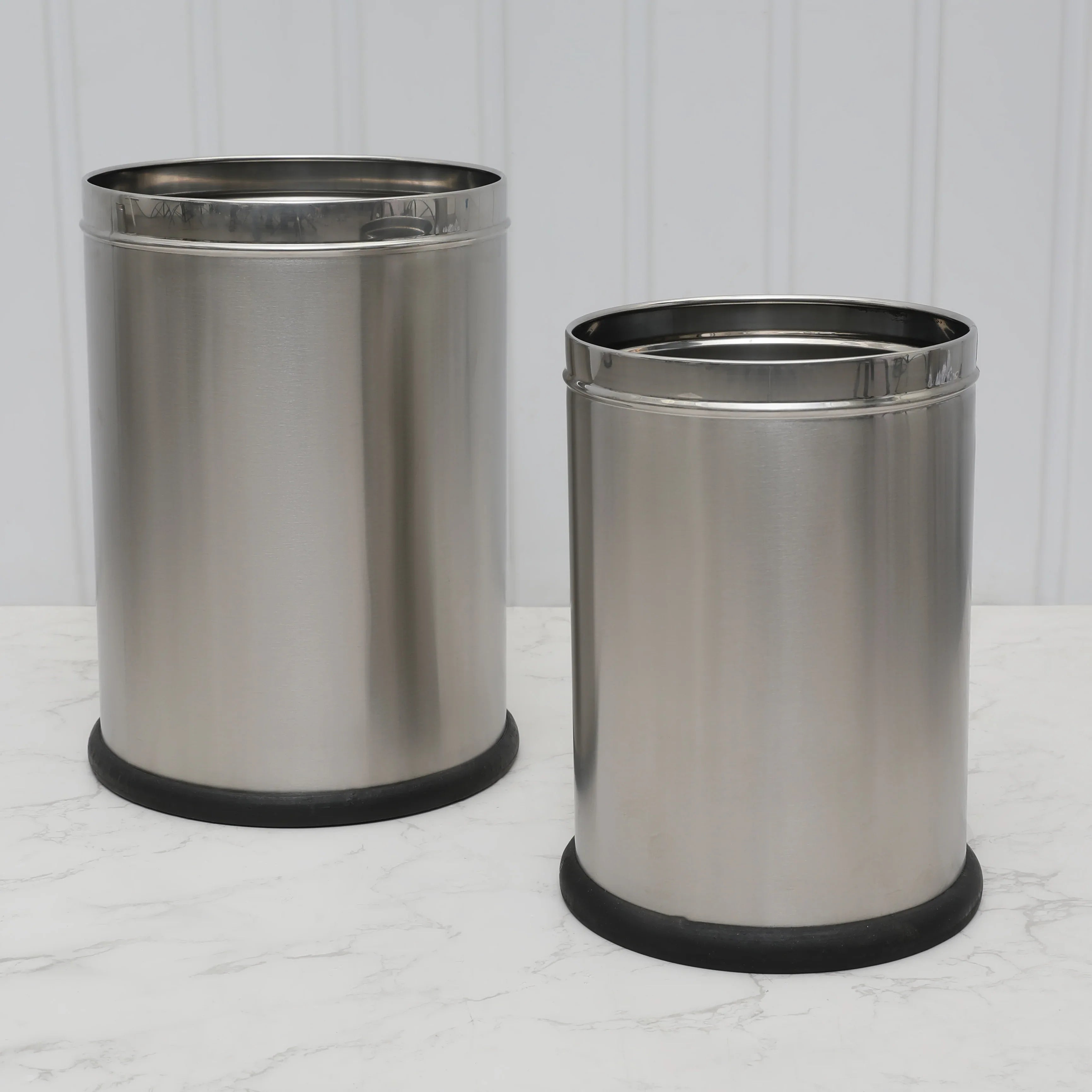 LE Notra Plain Dustbin Large 11Ltr 10X14 - HomeTown