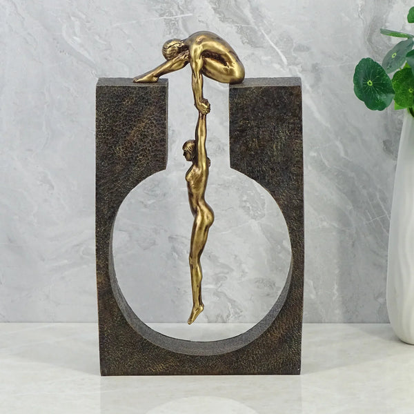 Willow Polyresin Man Holding Woman 31 Cm in Brown And Gold Colour dimensions