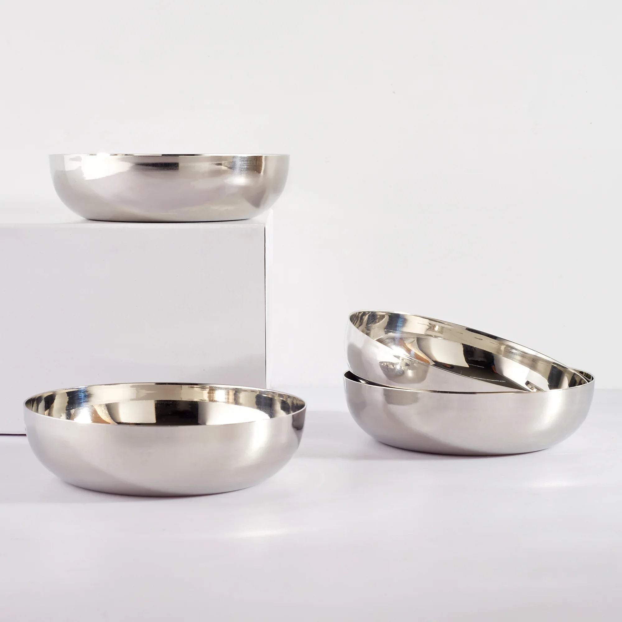Glisto Stainless Steel Pudding/Dessert Bowl Set of 4 in Silver Colour - HomeTown