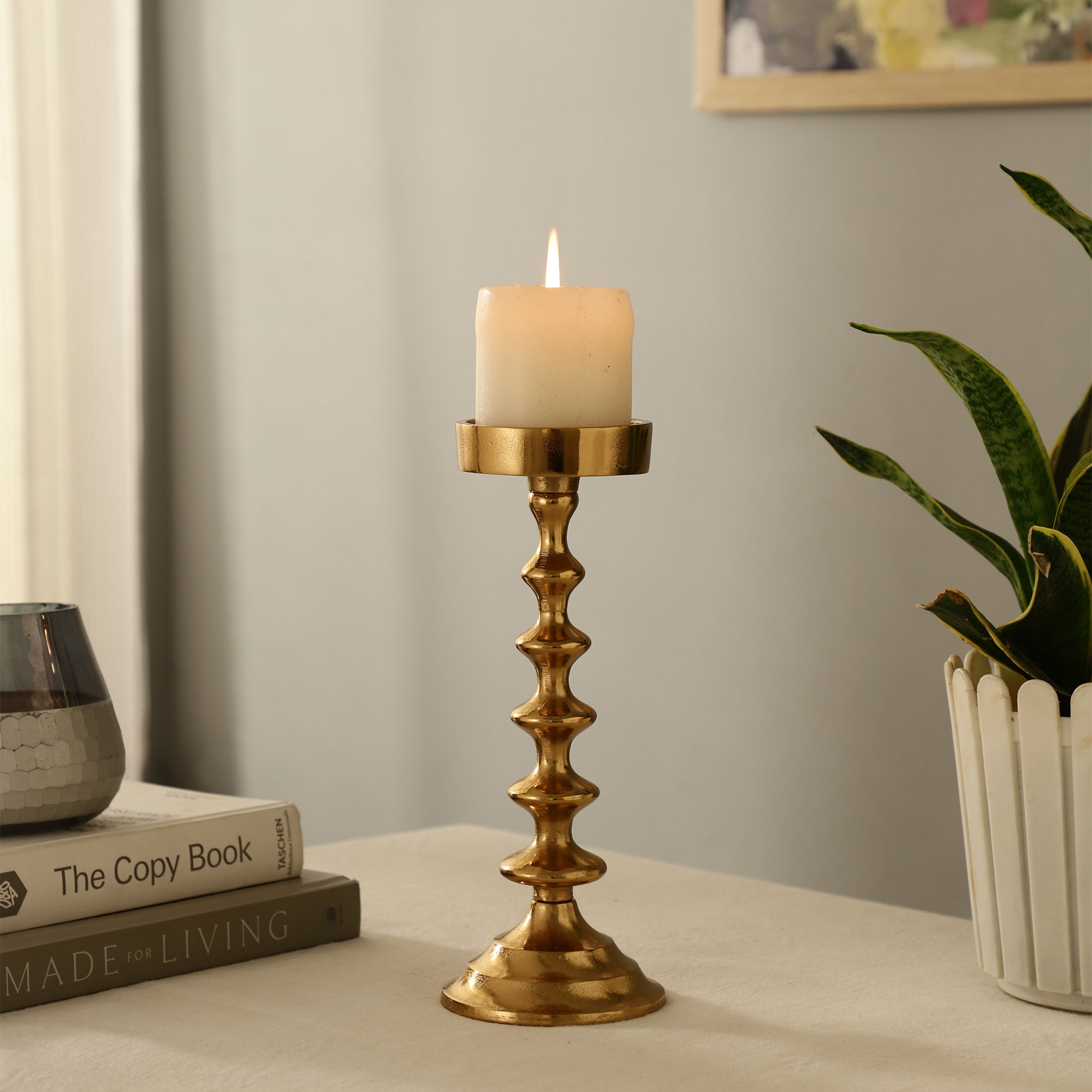 Ebon Whisper Gold Candle holders