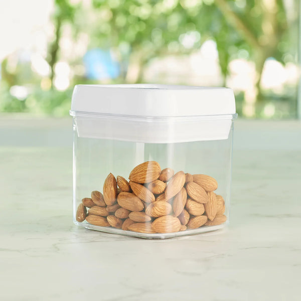 Robusto BPA Free Easy Lock Square Container 500ml in Transparent & White Colour dimensions