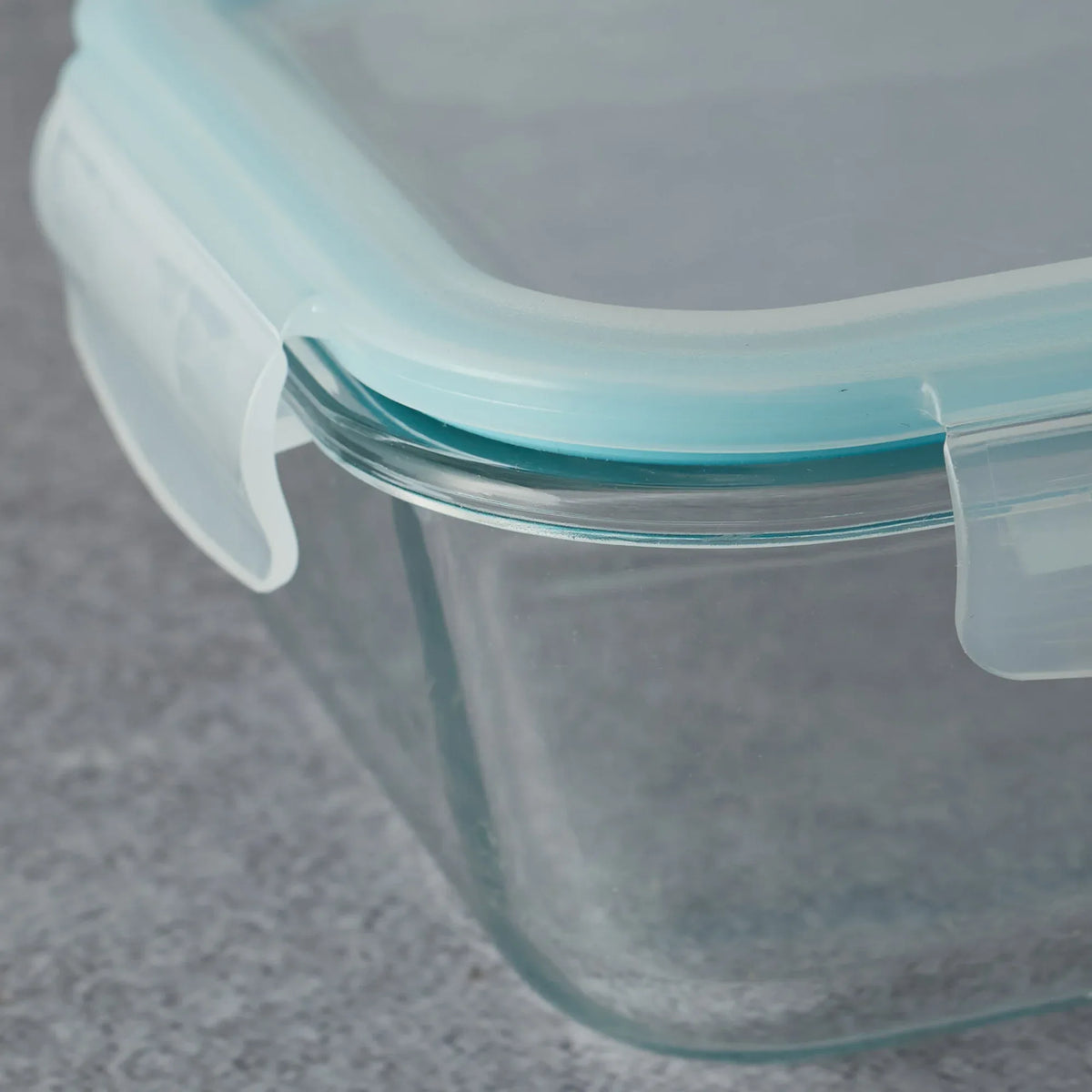 Robust Glass Rectangle Container with PP Lid 1520ML in Transparent Colour - HomeTown