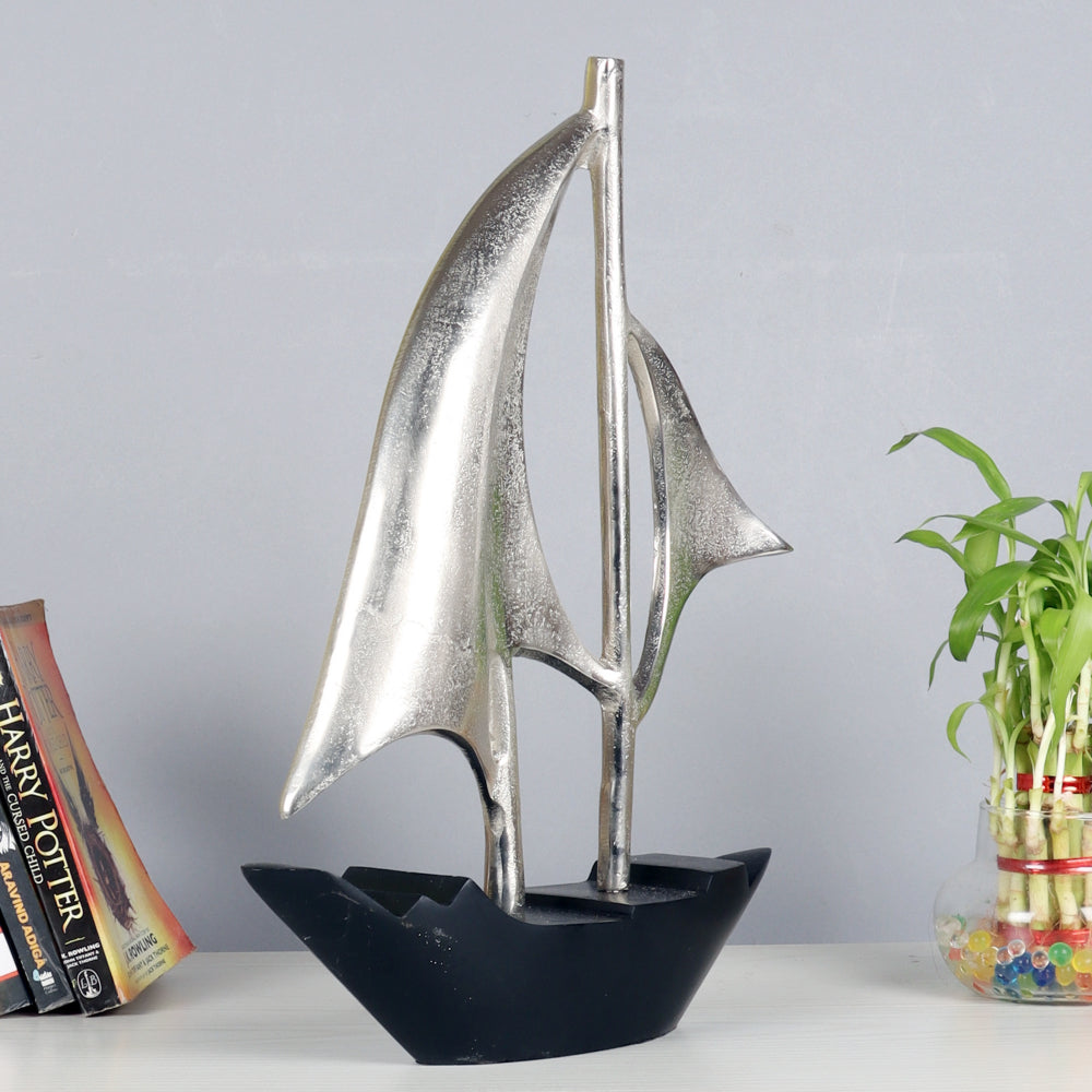 Dream Boat Silver& Black Aluminium Table Accent