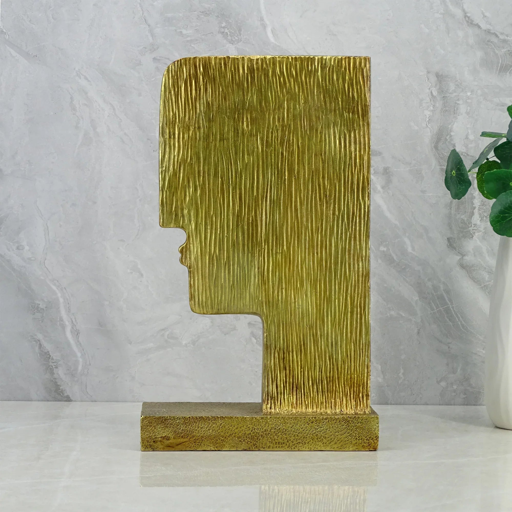 Willow Polyresin Egyptian Lady Face 35Cm in Gold Colour - HomeTown