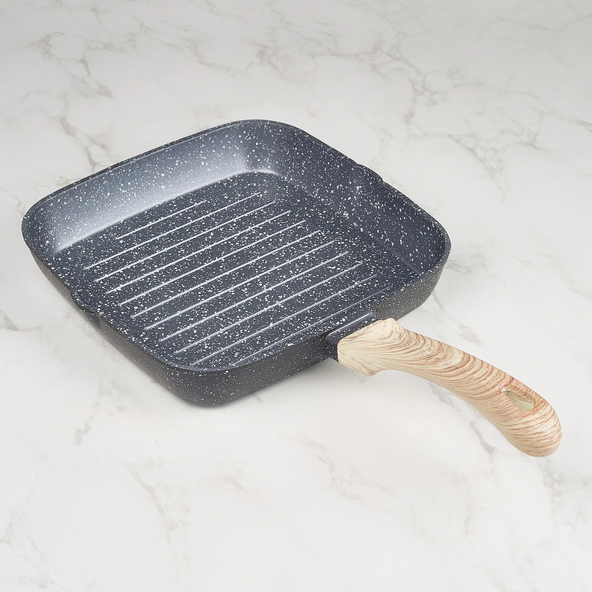 MasterCook+ 100% Virgin Aluminium Die-Cast Square Grill Pan 24 Cm in Black & Wood Colour - HomeTown