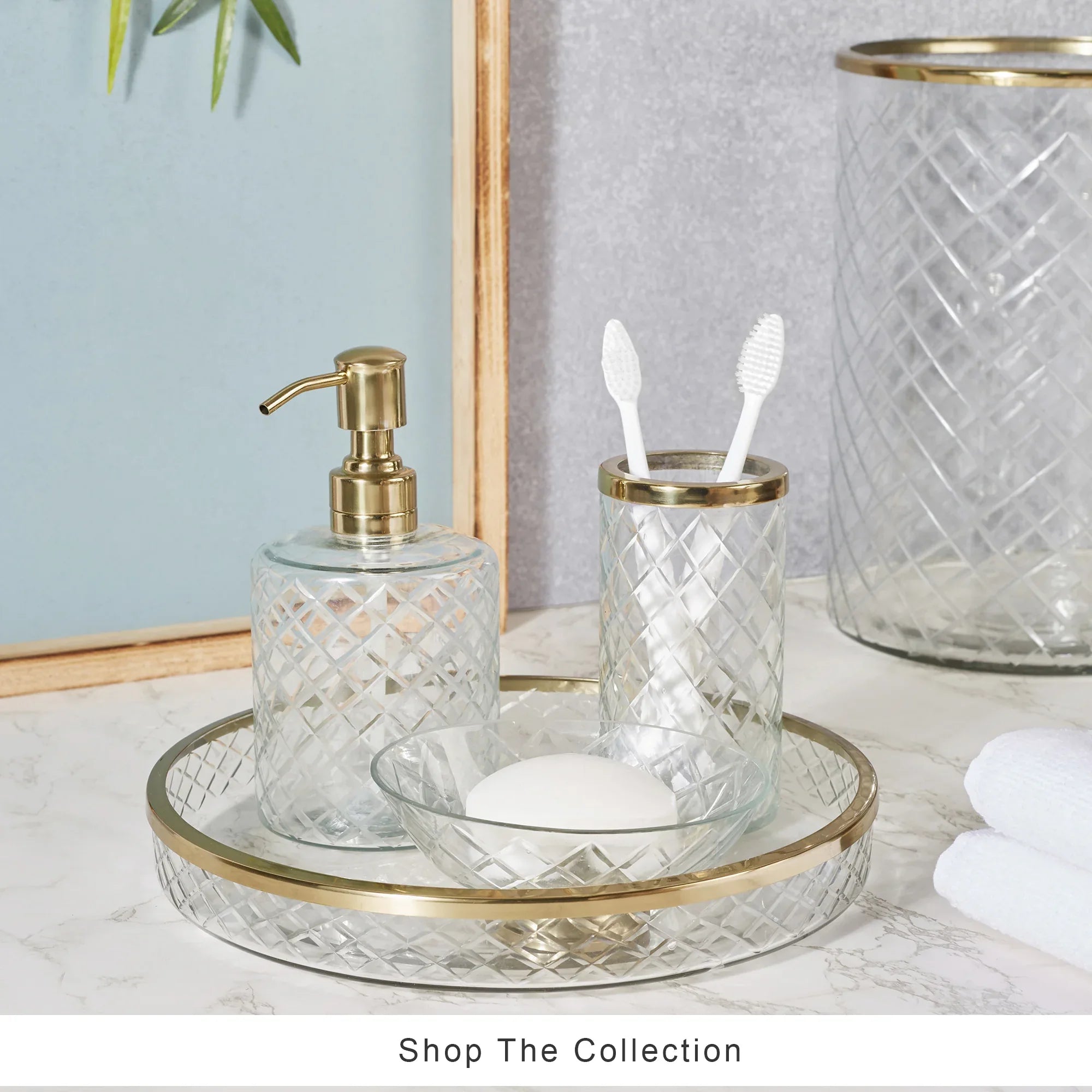 Nora Glass Cut Work Soap Dish in Transparent Colour - HomeTown