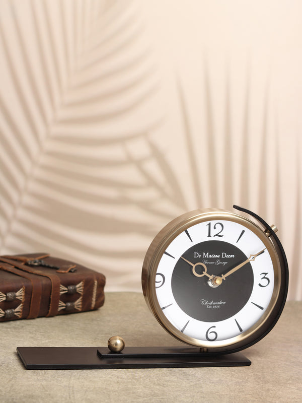 Aleksi 2 in Gold body Black Stand dimensions