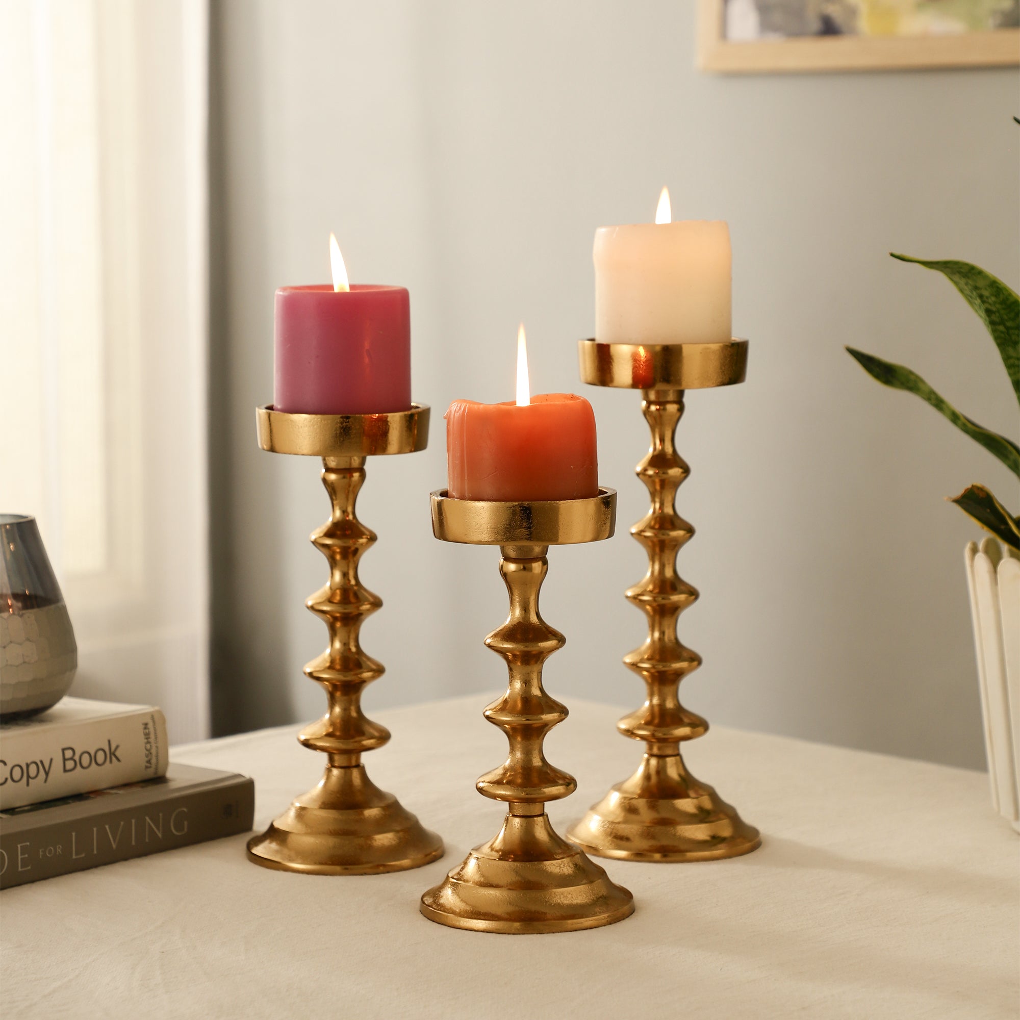 Ebon Whisper Gold Candle holders