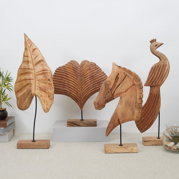 Walton Wood Horse Figurine in Natural Wood Colour dimensions
