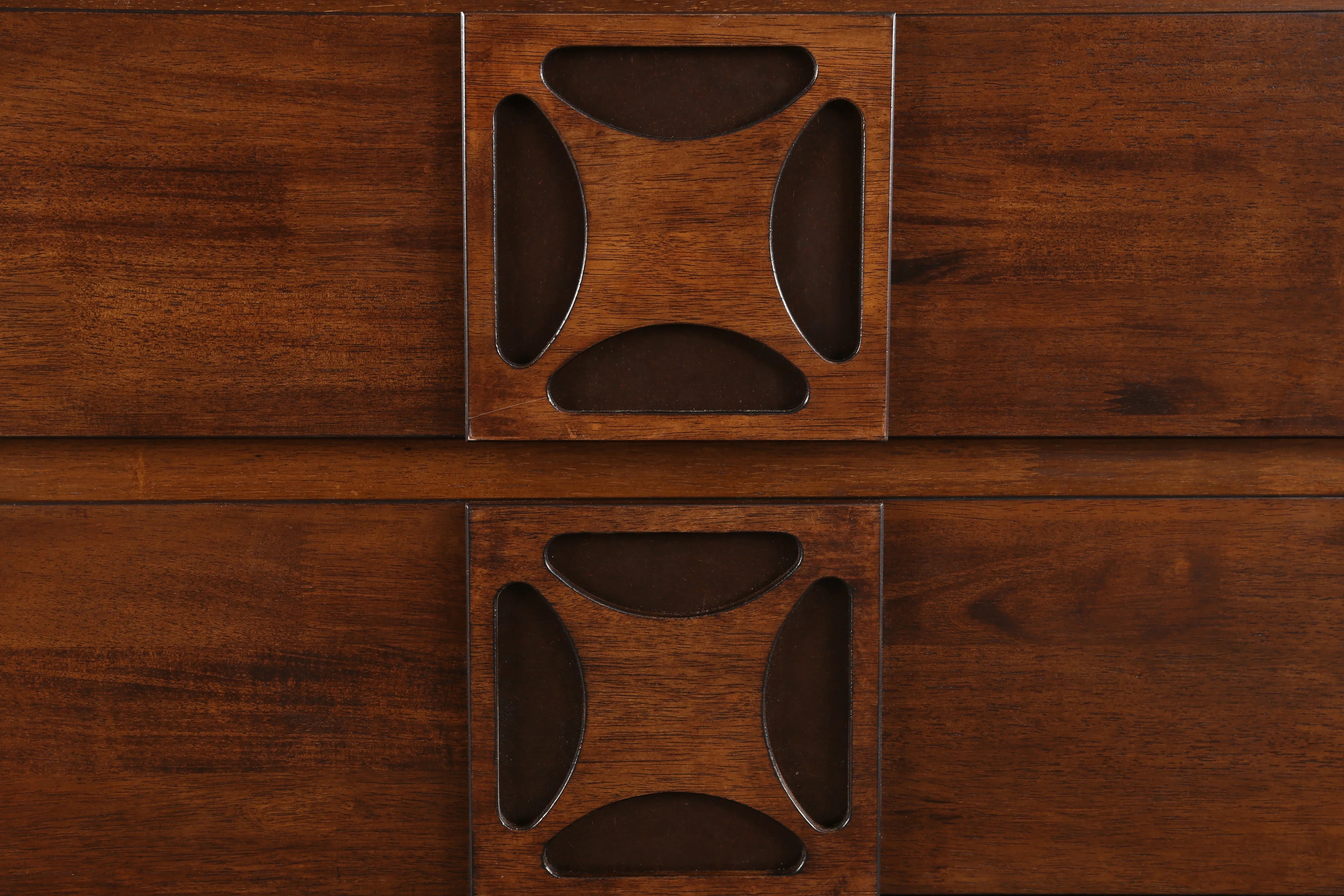 Casablanca Solidwood Dresser with mirror in Walnut Colour - HomeTown