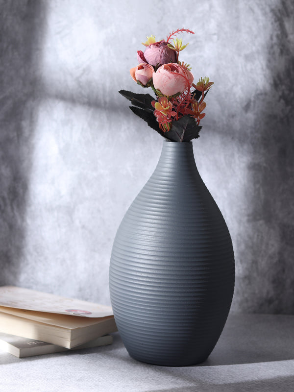 Vesera Graphite Black Enamel Vase dimensions