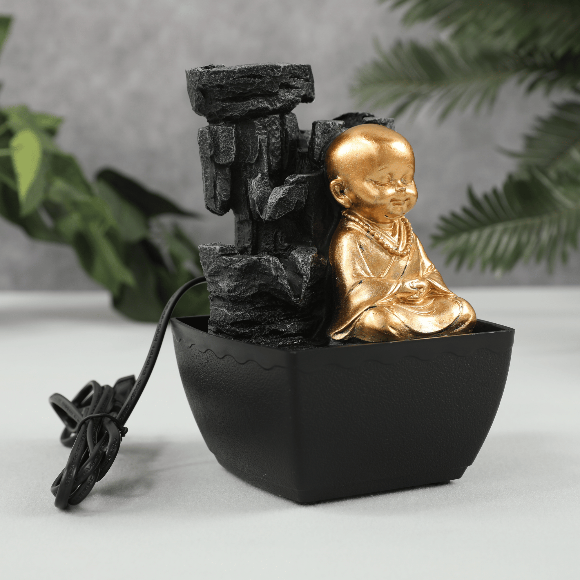 Impression Polyresin Monk Fountain 13X18Cm in Black Gold Colour