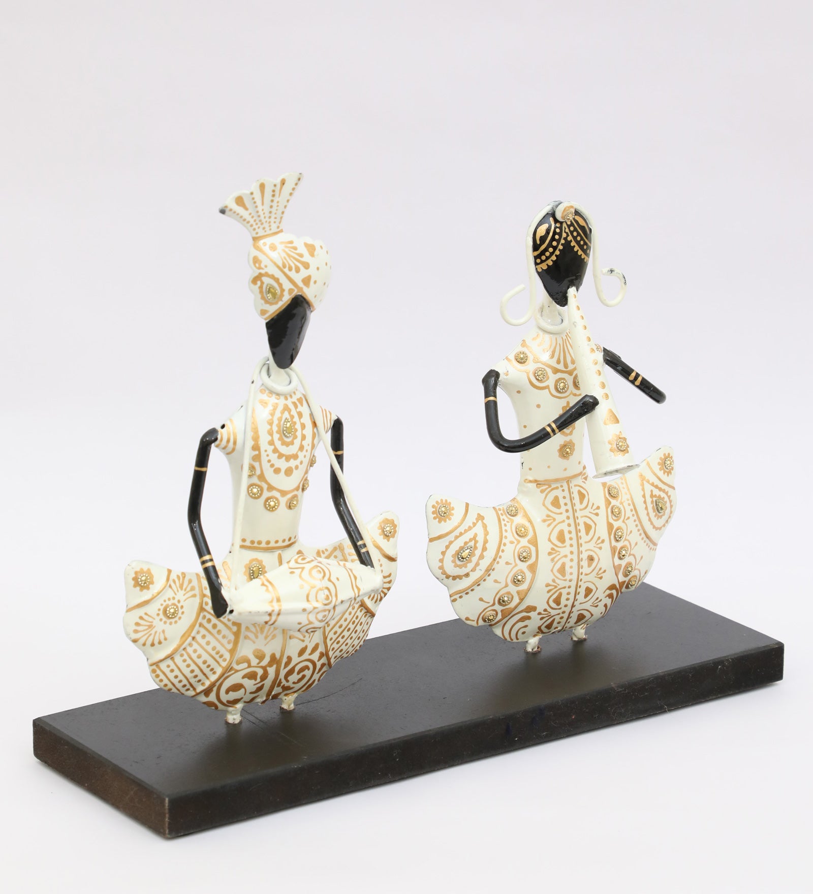 Vedas Rika Couple Musician Metal Table Décor - Artistic Home Decor Showpiece