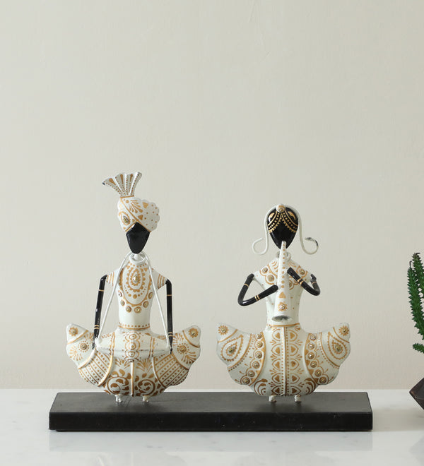 Vedas Rika Couple Musician Metal Table Décor - Artistic Home Decor Showpiece dimensions