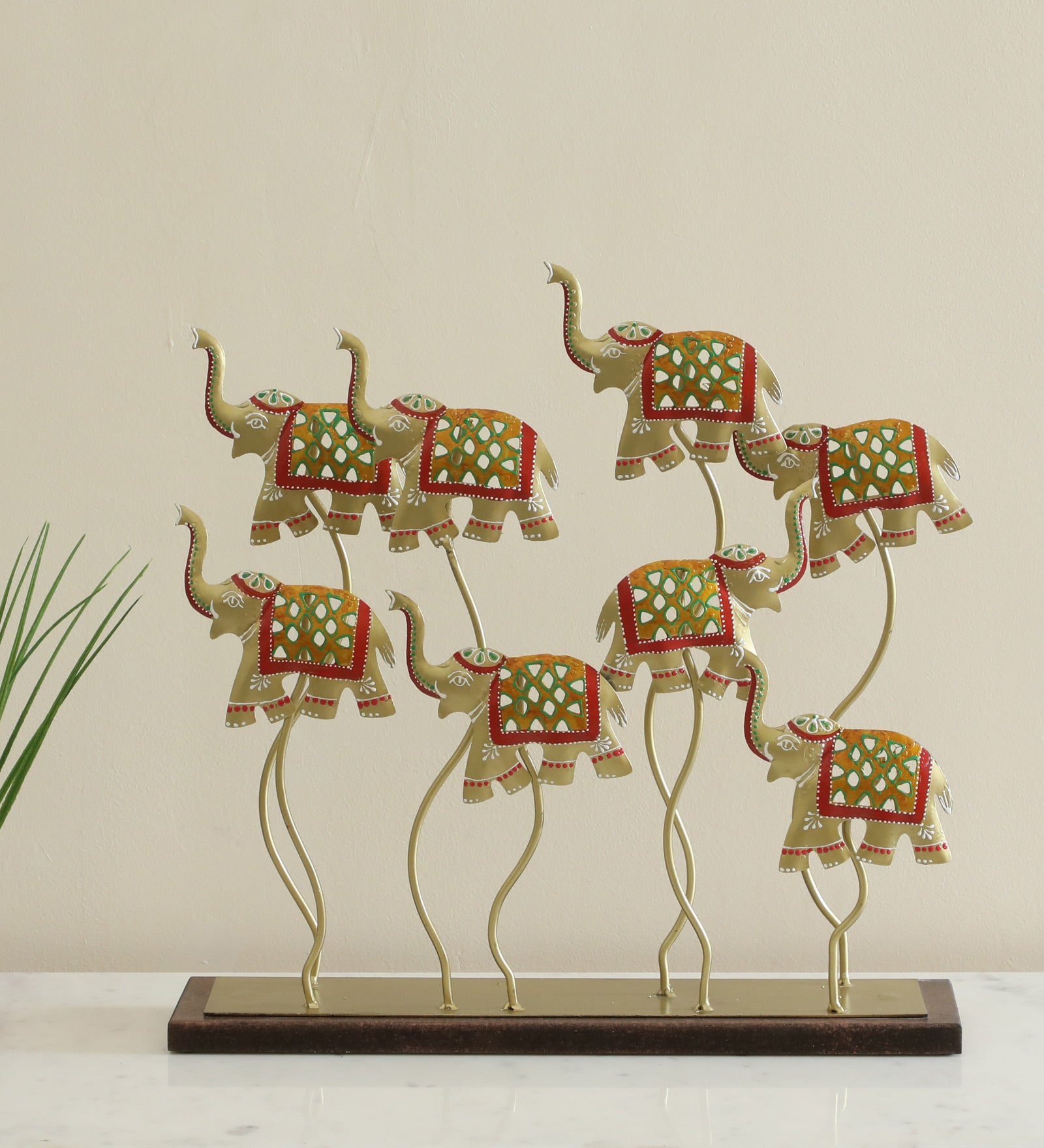 Vedas F-Royal Elephant Table Decor