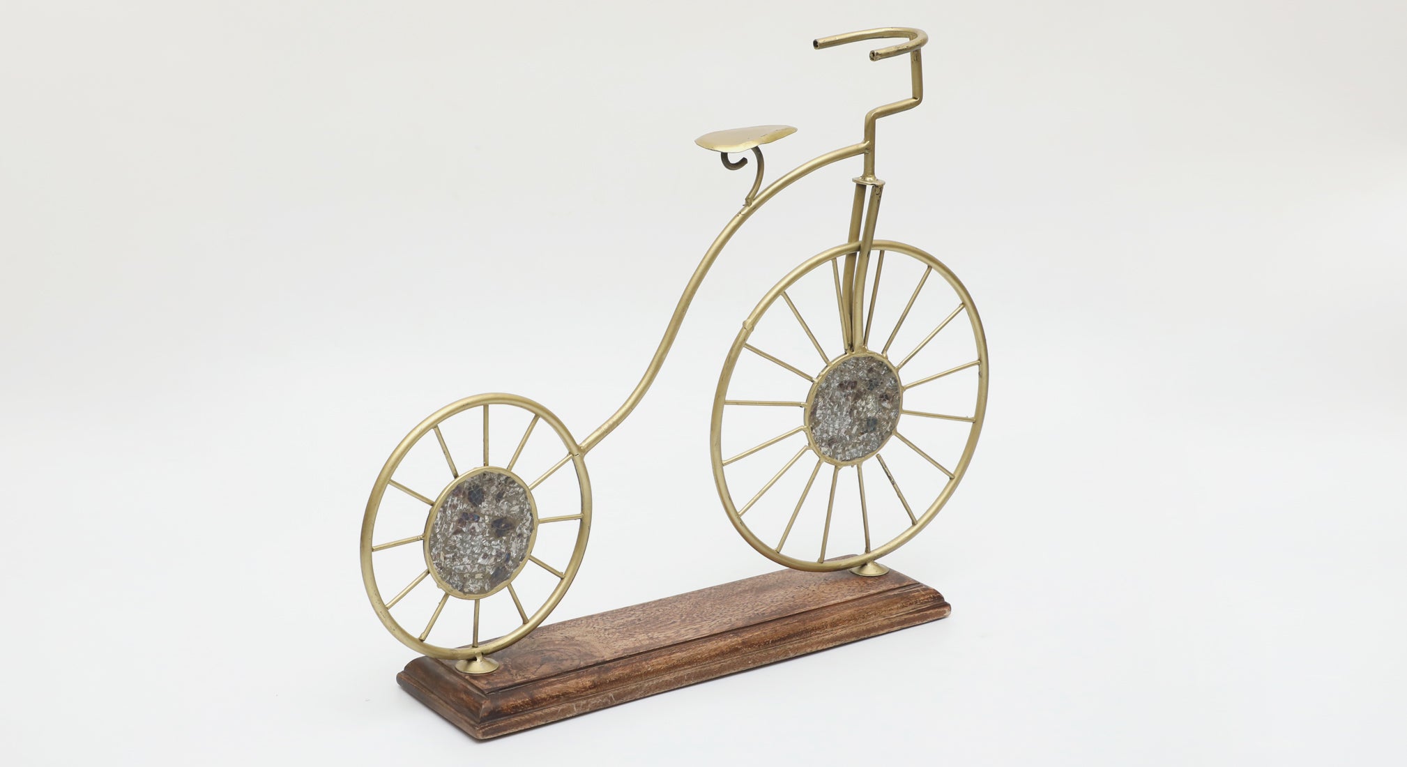 Vedas F-Rimmy Cycle Table Decor