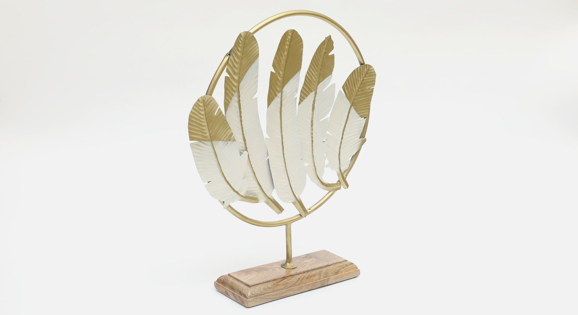 Vedas F-Tucker Four Leafs Table Decor