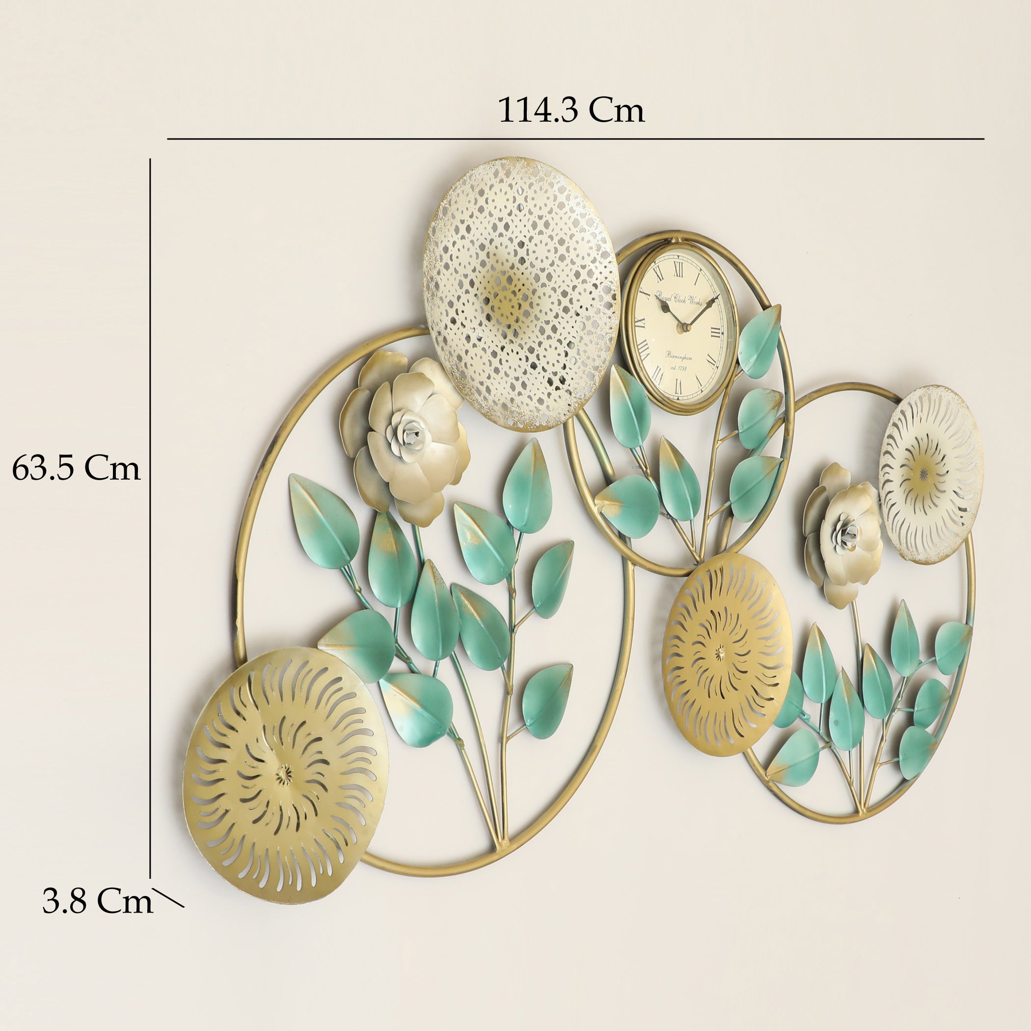 Vedas W-Bossa Leaves Wall Decor with Clock