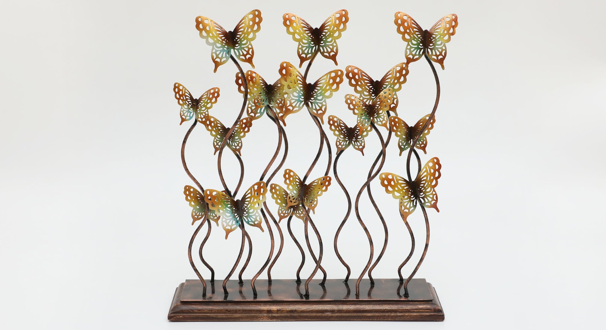 Vedas F-Navya Cluster Butterflies Table Decor