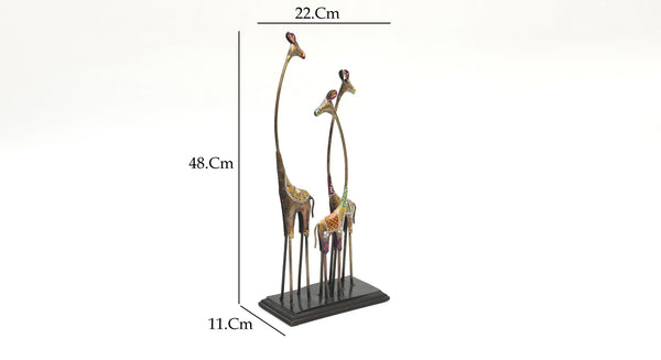 Vedas F Goldie Giraffe Table Decor 1 dimensions