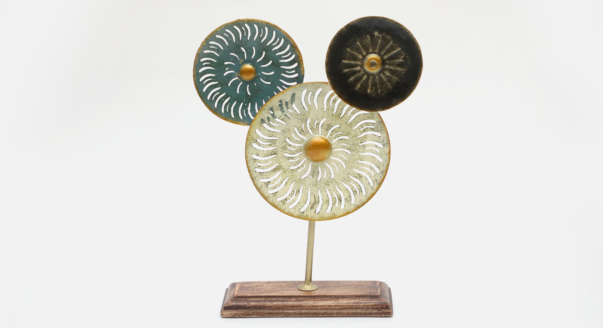 Vedas F-Lofty 3 Circle Table Decor