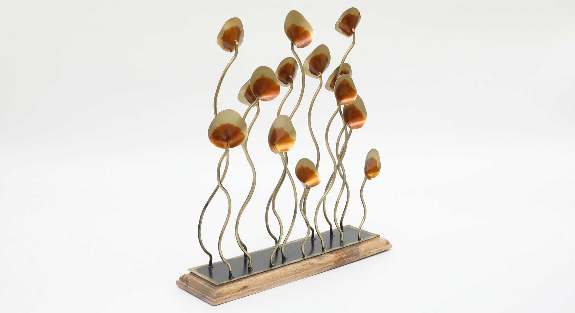 Vedas F-Dreamweaver Abstract Table Decor