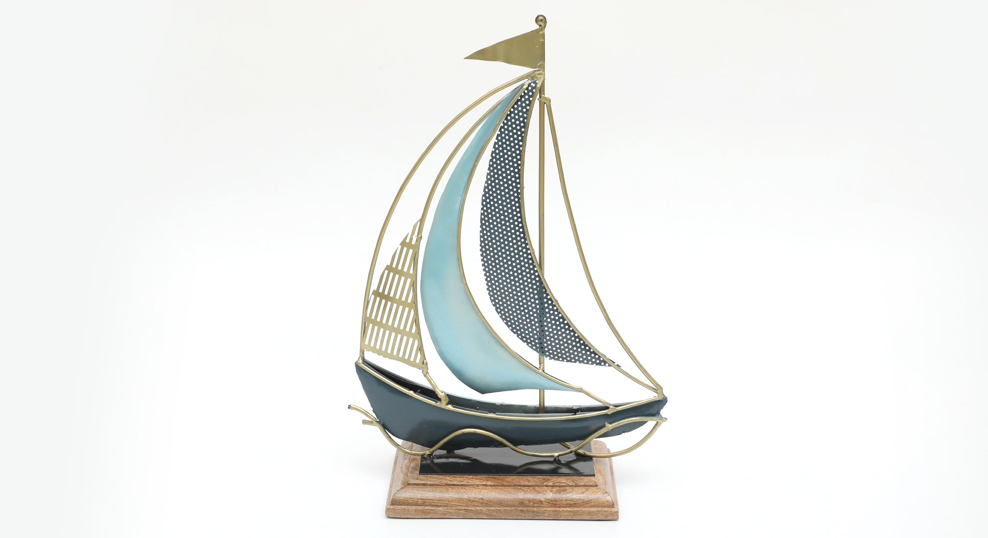 Vedas F-Gale Boat Table Decor