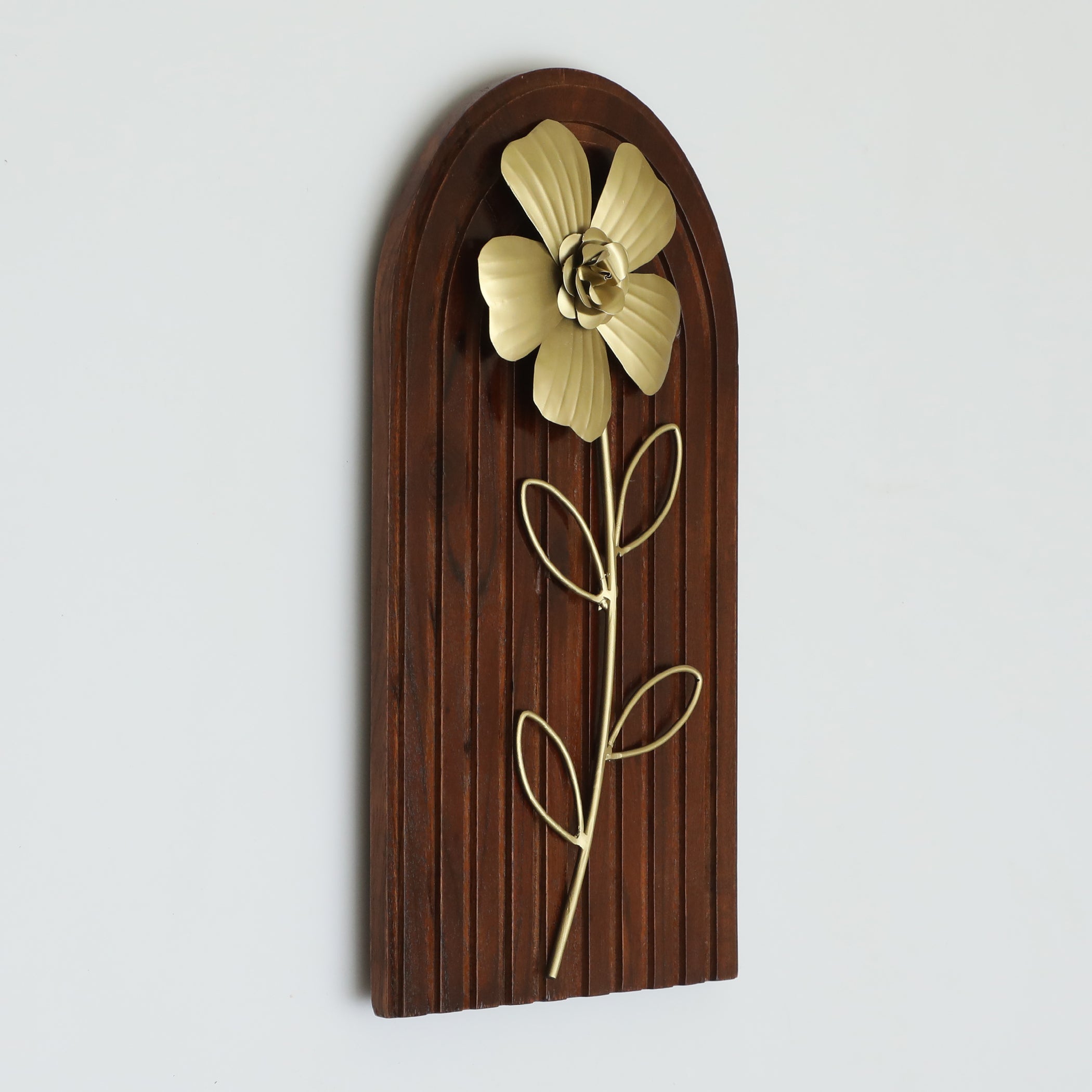 Vedas W-Leo Leaf Wall Decor on Wood
