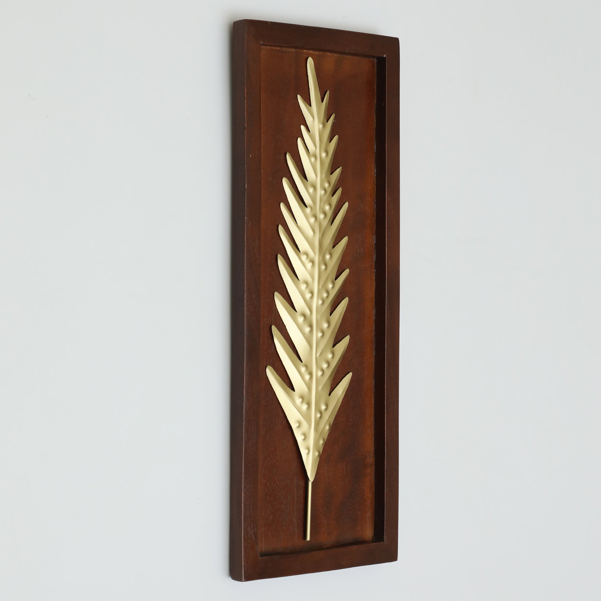 Vedas W-Harper Leaf Wall Decor on Wooden Frame