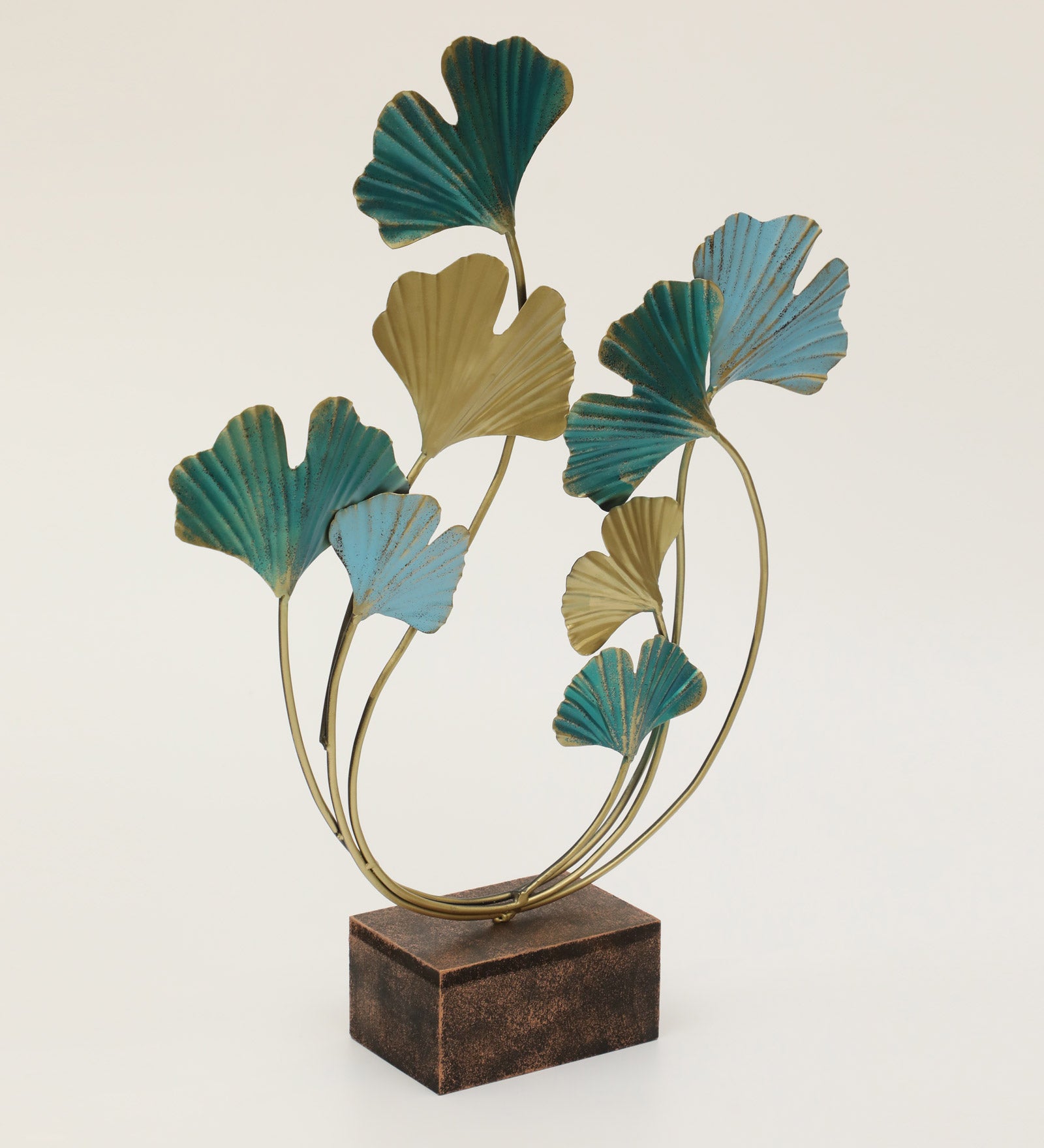 Vedas F-Saachi Ginko Table Decor