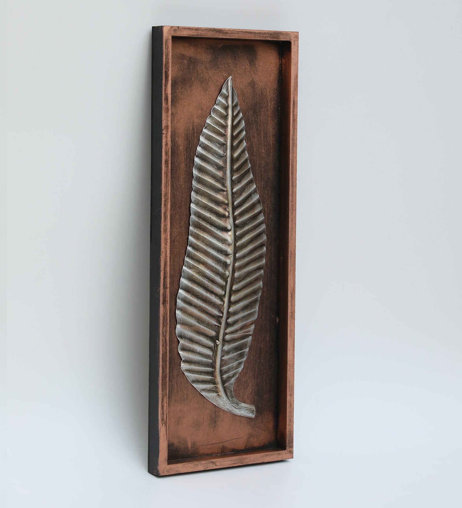 Vedas W-TIDE LEAF WALL DeCOR