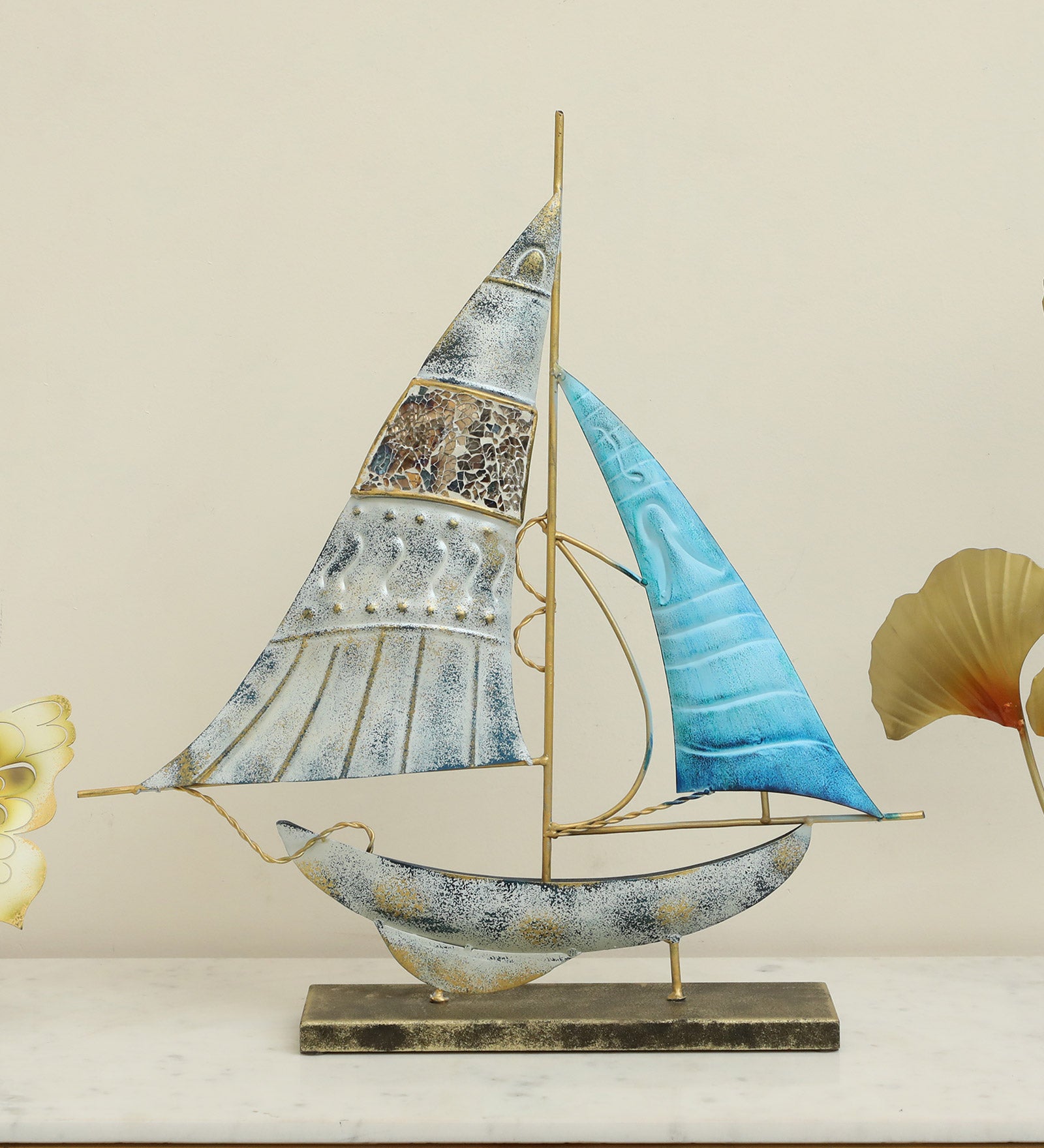 Vedas F-Blair Boat Table Decor