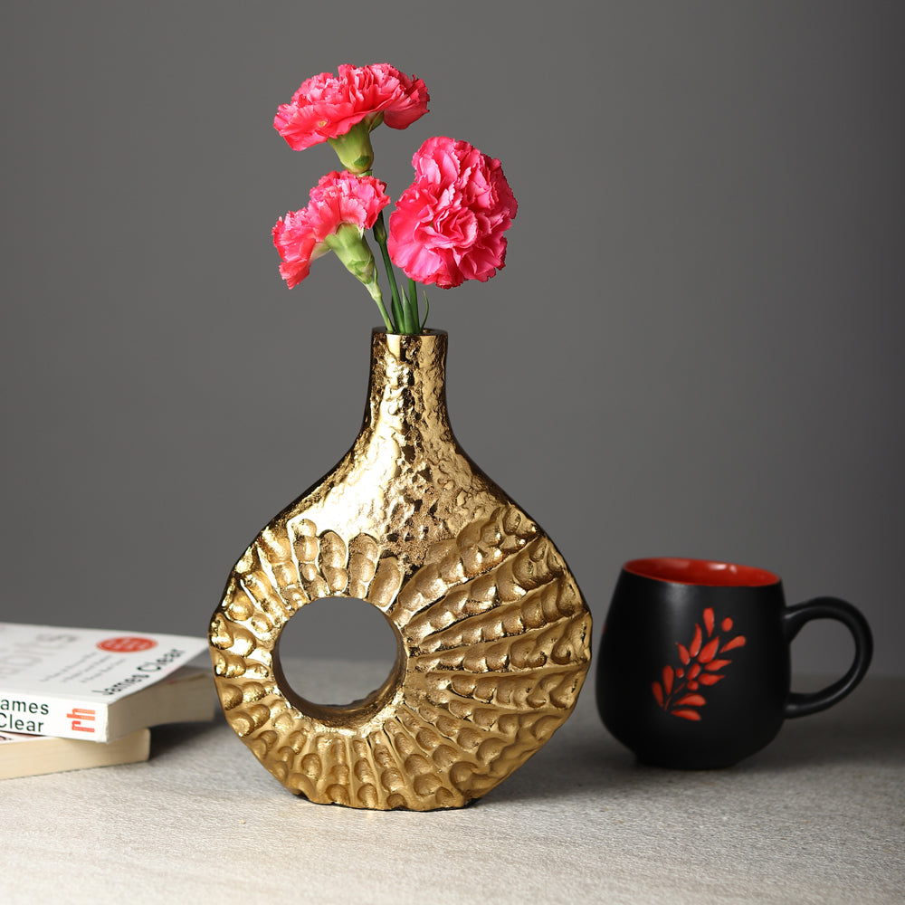 Seashell Serenity Vase -  small Gold